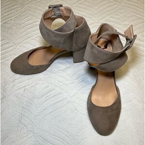 Penny Loves Kenny Women’s Tan Suede Ankle Wrap Heel Shoes. Size 10